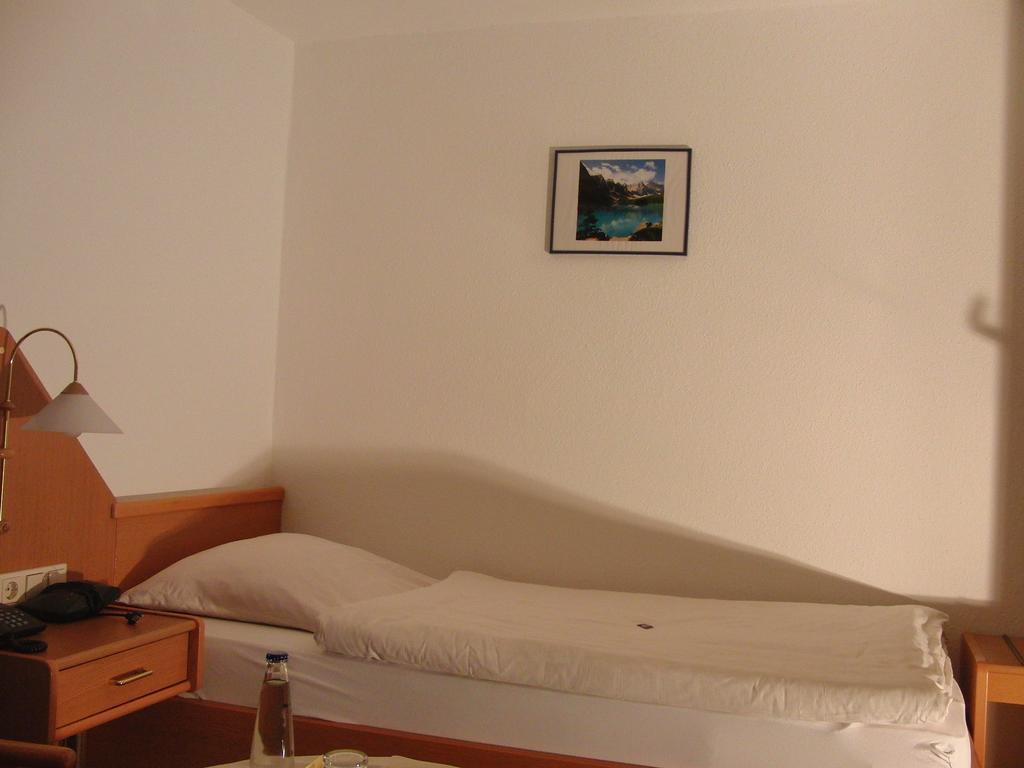Haus Hildegard Hotel บาดฟึสซิง ภายนอก รูปภาพ