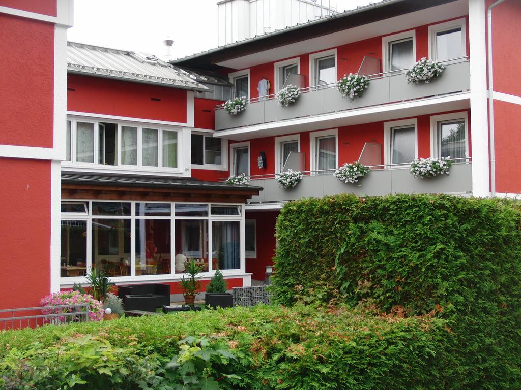 Haus Hildegard Hotel บาดฟึสซิง ภายนอก รูปภาพ